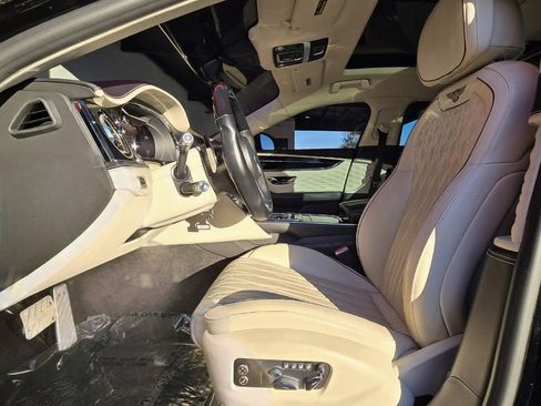 Used 2020 Bentley Flying Spur W12 image 31