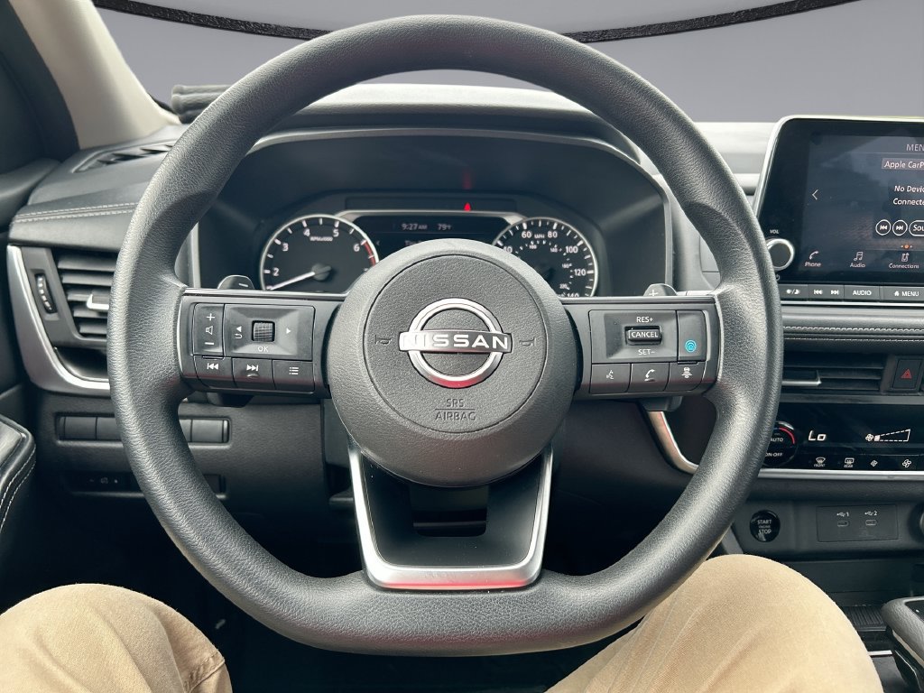 Used 2024 Nissan Rogue SV FWD image 15