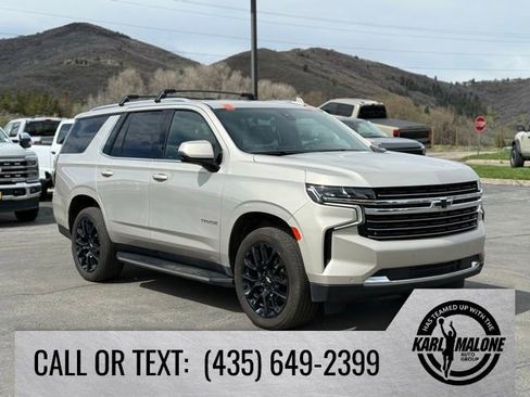 Used 2022 Chevrolet Tahoe LT w/ Luxury Package AWD/4WD image 7