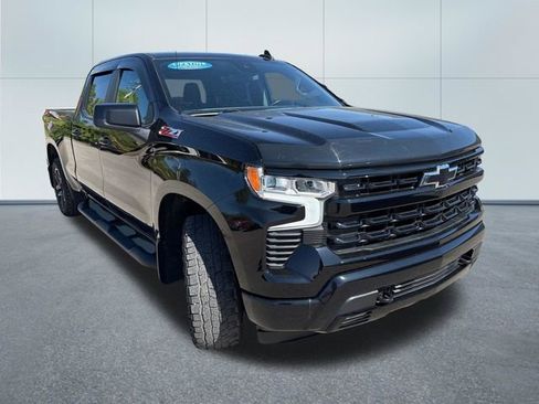 Used 2022 Chevrolet Silverado 1500 RST w/ Z71 Off-Road Package AWD/4WD image 5
