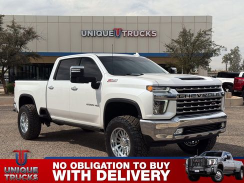 Used 2021 Chevrolet Silverado 2500 LTZ w/ LTZ Plus Package image 3