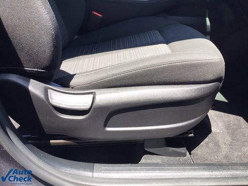 Used 2023 Kia Sorento LX image 14