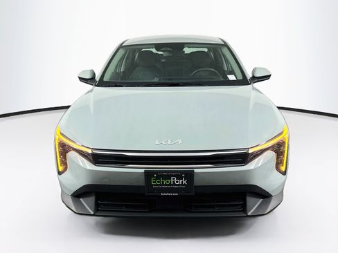 Used 2025 Kia K4 FWD image 2