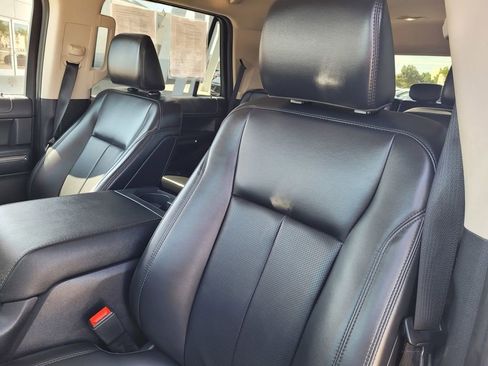 Used 2024 Ford Expedition XLT AWD/4WD image 13