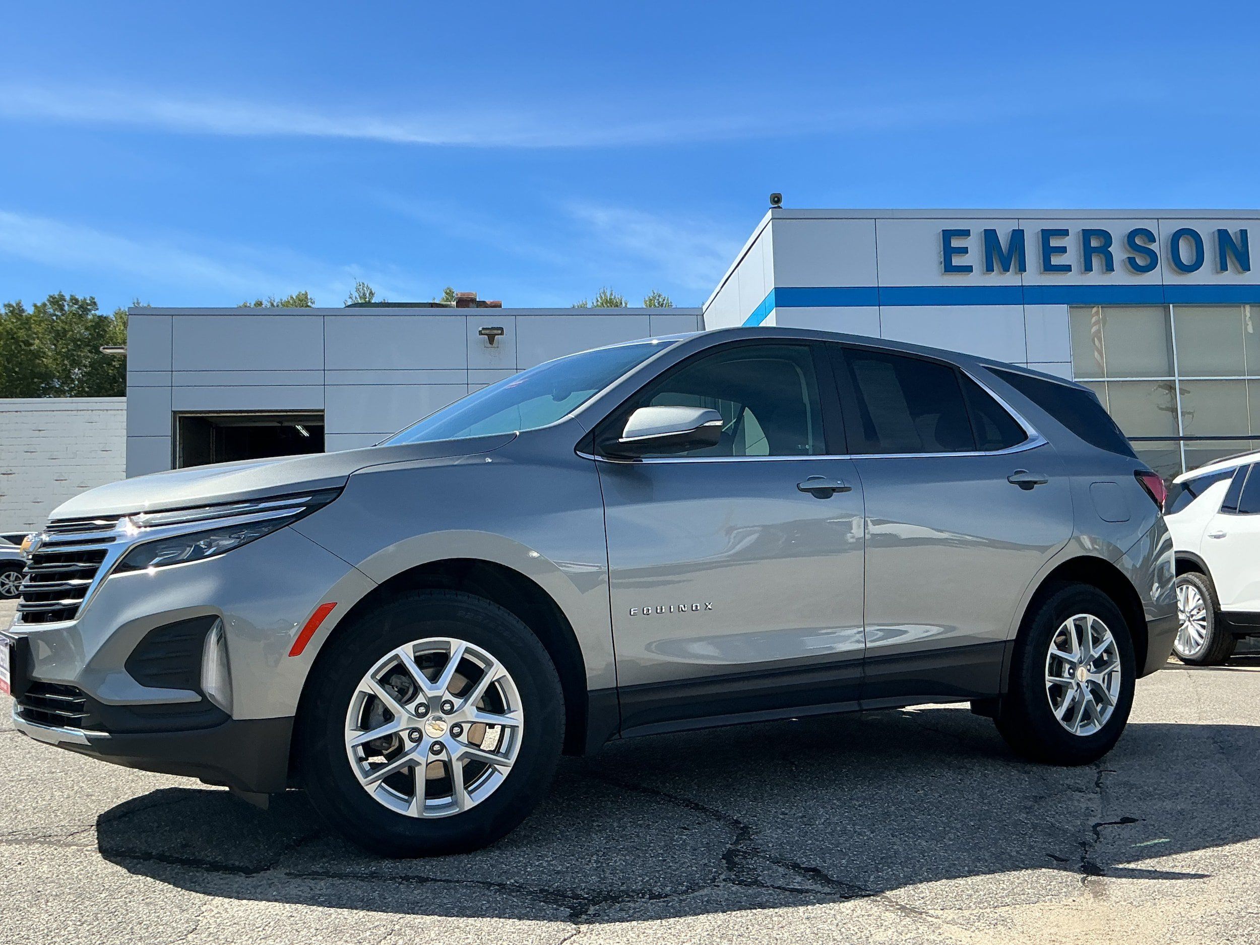 Certified 2024 Chevrolet Equinox LT AWD/4WD image 2