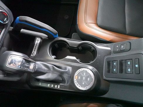 Certified 2023 Ford Bronco Outer Banks w/ Sasquatch Package AWD/4WD image 18