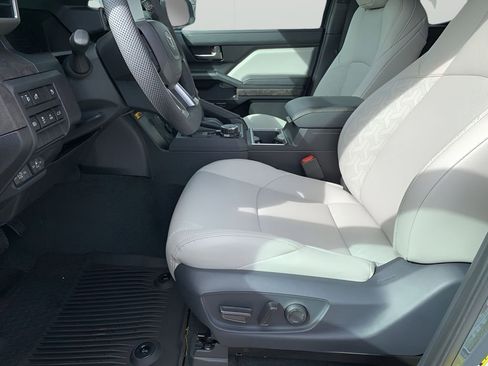 New 2025 Toyota Tacoma Limited AWD/4WD image 9