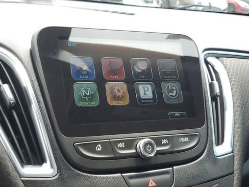 Used 2016 Chevrolet Malibu LT FWD image 18