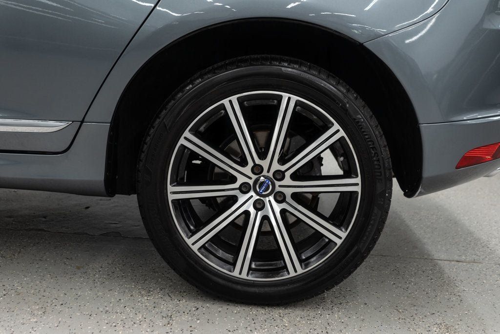 Used 2016 Volvo XC60 T5 Premier w/ Proximity Package FWD image 27