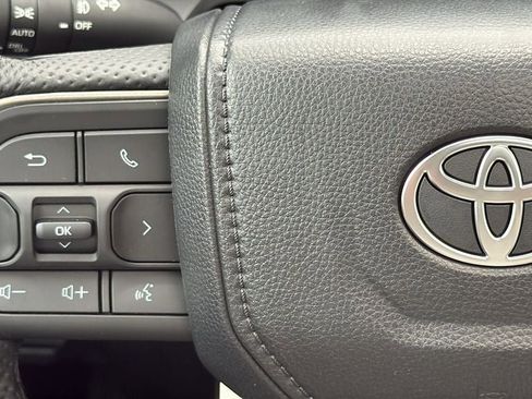 New 2026 Toyota Tacoma Limited AWD/4WD image 31