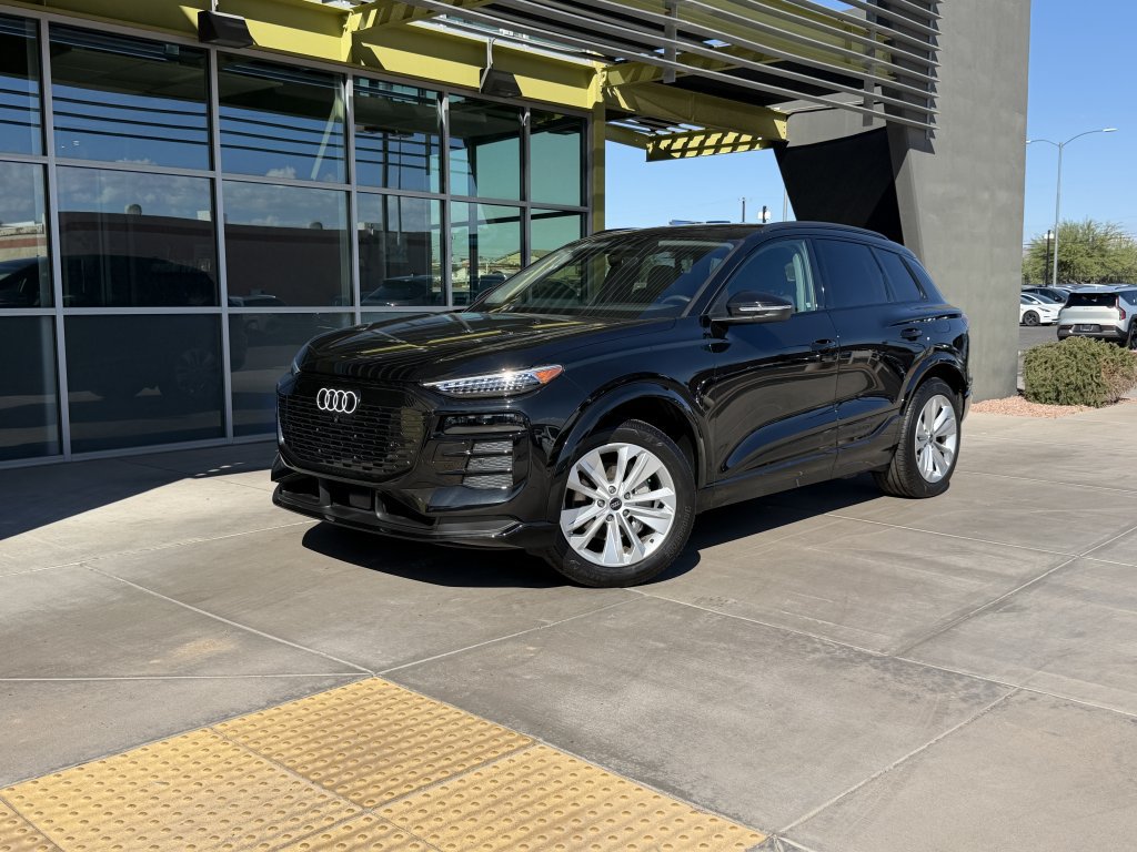 Used 2025 Audi Q6 e-tron Premium Plus w/ Premium Plus RWD image 1