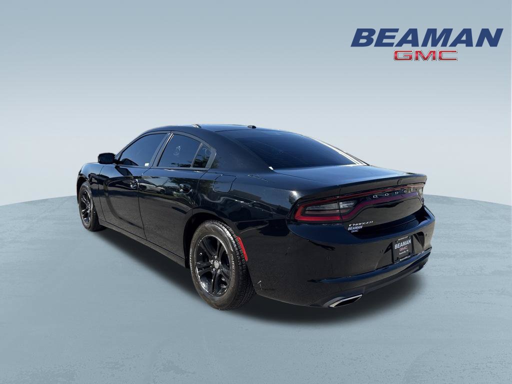 Used 2022 Dodge Charger SXT w/ Leather Interior Group RWD image 5