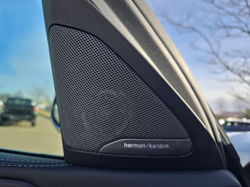 Used 2026 BMW X6 M60i image 23