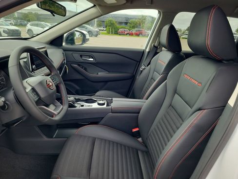 New 2026 Nissan Rogue SV AWD/4WD image 8