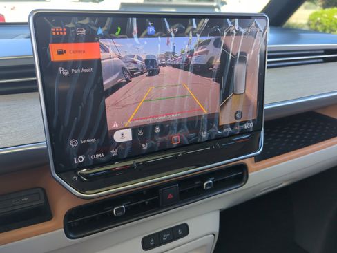 New 2025 Volkswagen ID. Buzz Pro S Plus image 27