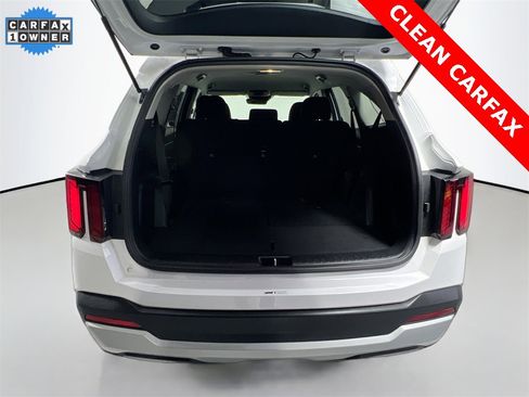 Certified 2024 Kia Sorento LX image 26