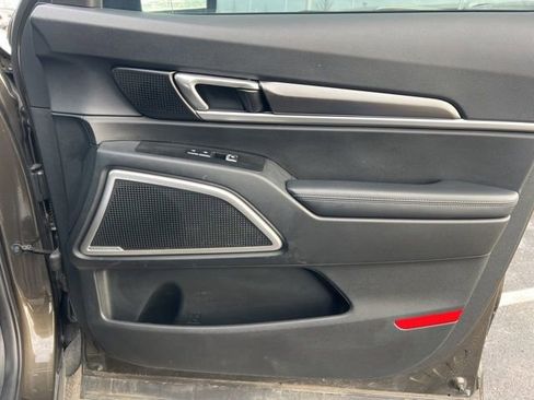 Certified 2023 Kia Telluride S image 38