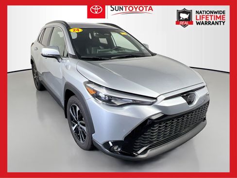 Used 2024 Toyota Corolla Cross XSE image 1