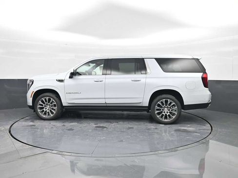 New 2026 GMC Yukon XL Denali w/ Sun & Power Step Package image 5