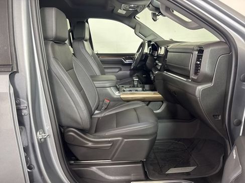 Used 2023 Chevrolet Silverado 1500 RST w/ True North Edition Plus AWD/4WD image 4