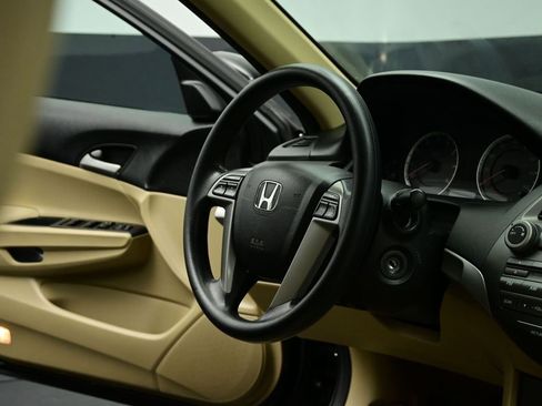 Used 2012 Honda Accord LX image 40