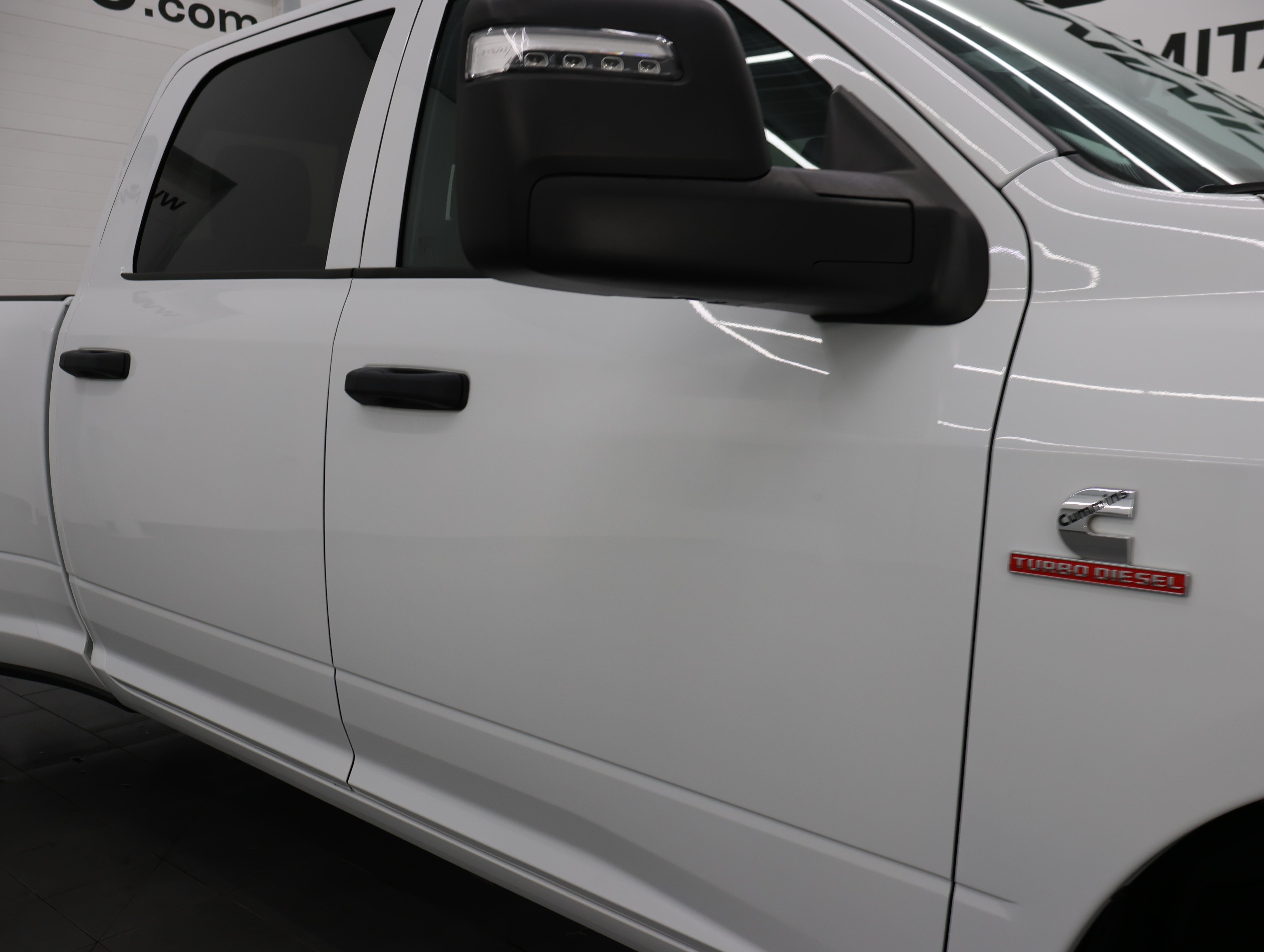 Used 2024 RAM 3500 Tradesman w/ Chrome Appearance Group AWD/4WD image 25