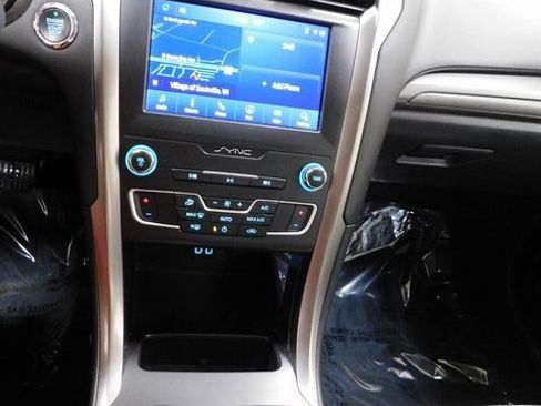 Used 2020 Ford Fusion S image 32