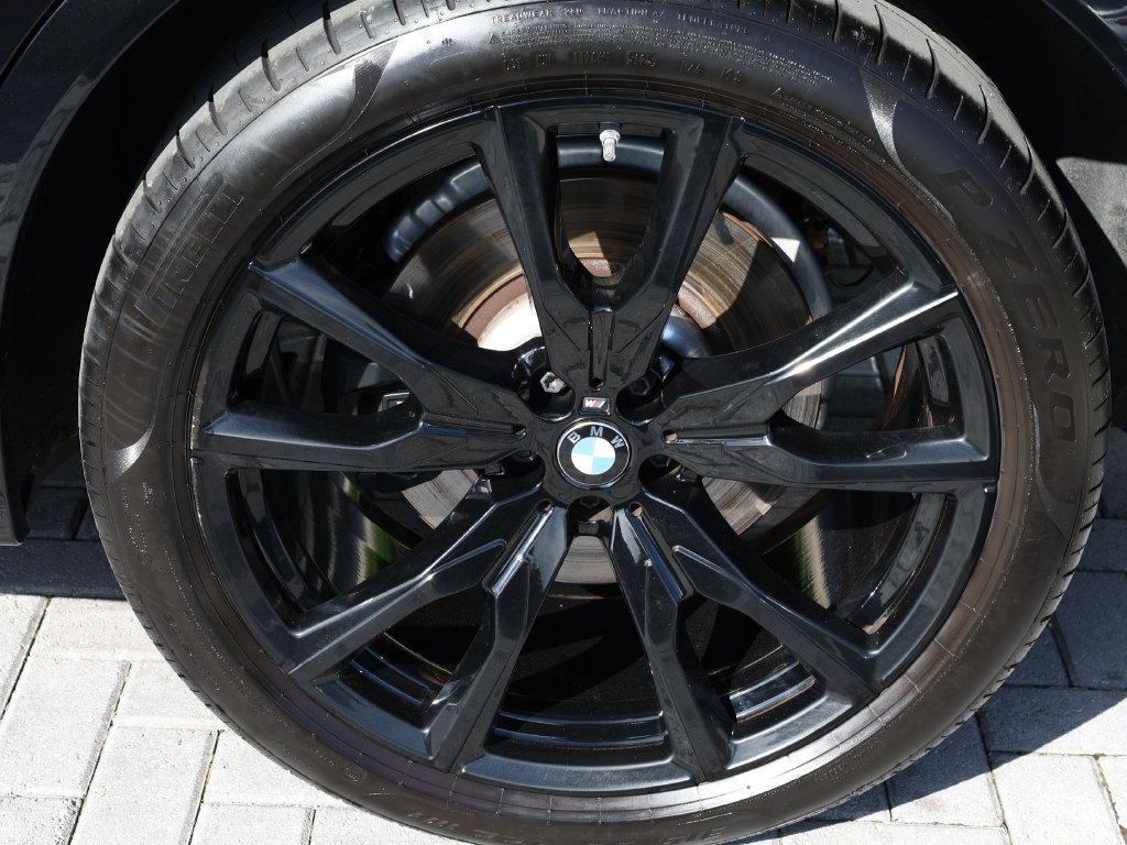 Used 2024 BMW X7 xDrive40i w/ M Sport Package AWD/4WD image 50