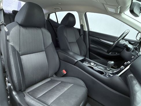 Used 2017 Nissan Maxima 3.5 S image 13