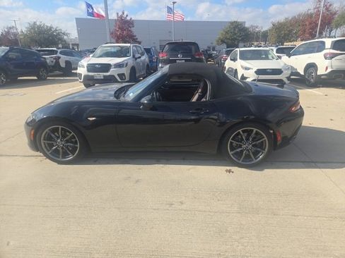Used 2019 MAZDA MX-5 Miata Grand Touring w/ GT-S Package image 5