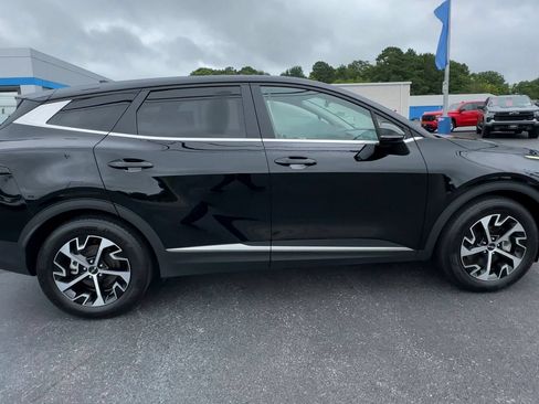 Used 2024 Kia Sportage EX FWD image 9