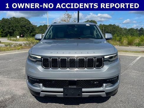 Used 2022 Jeep Wagoneer Series II RWD image 12