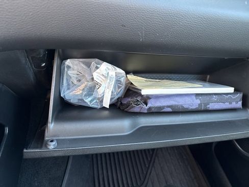 Used 2023 RAM 1500 Laramie image 30