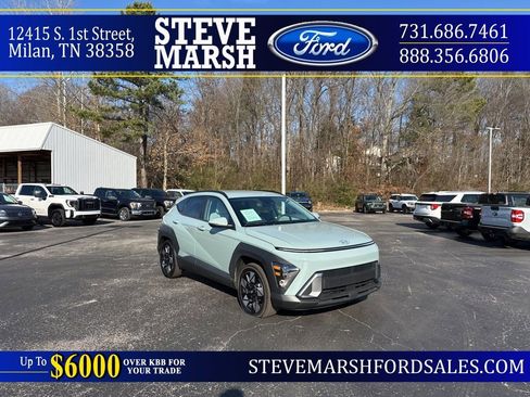 Used 2025 Hyundai Kona SEL image 1