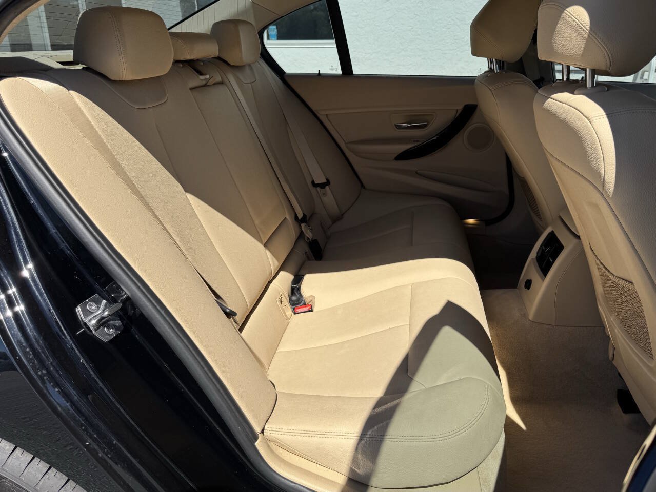 Used 2015 BMW 328i Sedan w/ Driver Assistance Package RWD image 11