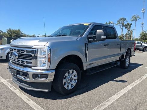 Used 2024 Ford F250 XLT AWD/4WD image 7