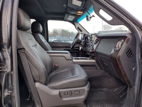 Used 2016 Ford F350 Platinum w/ Platinum Package image 9