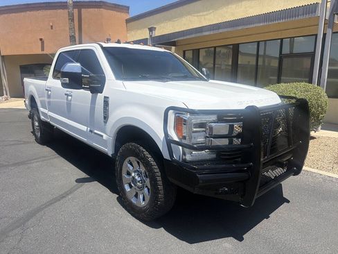 Used 2019 Ford F350 King Ranch w/ King Ranch Ultimate Package AWD/4WD image 8