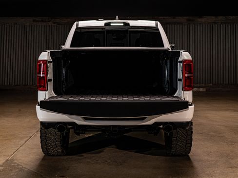 Used 2025 RAM 1500 Limited AWD/4WD image 7