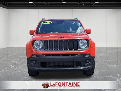 Used 2018 Jeep Renegade Altitude AWD/4WD image 8