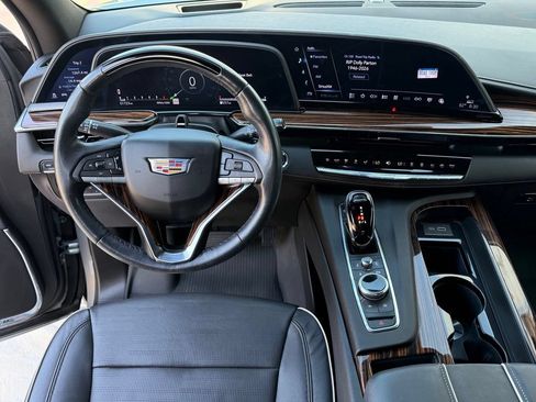 Used 2023 Cadillac Escalade Sport Platinum w/ LPO, ONYX Package AWD/4WD image 19