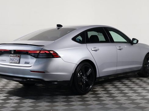 Used 2023 Honda Accord Sport image 4