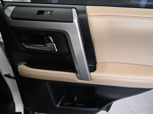 Used 2019 Toyota 4Runner SR5 image 38