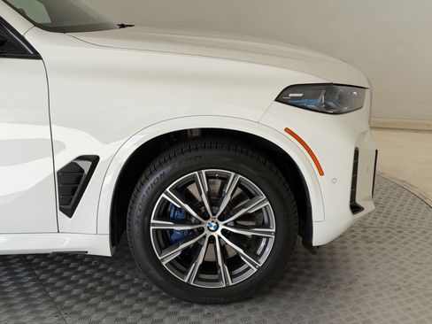 Certified 2025 BMW X5 M60i w/ Climate Comfort Package AWD/4WD image 13