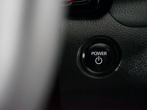 Certified 2025 Toyota Camry SE image 24