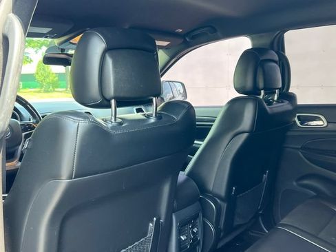 Used 2021 Jeep Grand Cherokee Laredo X AWD/4WD image 34