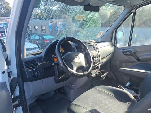 Used 2015 Mercedes-Benz Sprinter 2500 w/ Driver Efficiency Package image 6