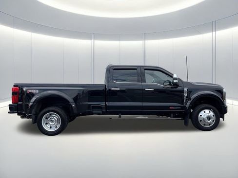 Used 2024 Ford F450 Platinum w/ FX4 Off-Road Package AWD/4WD image 6