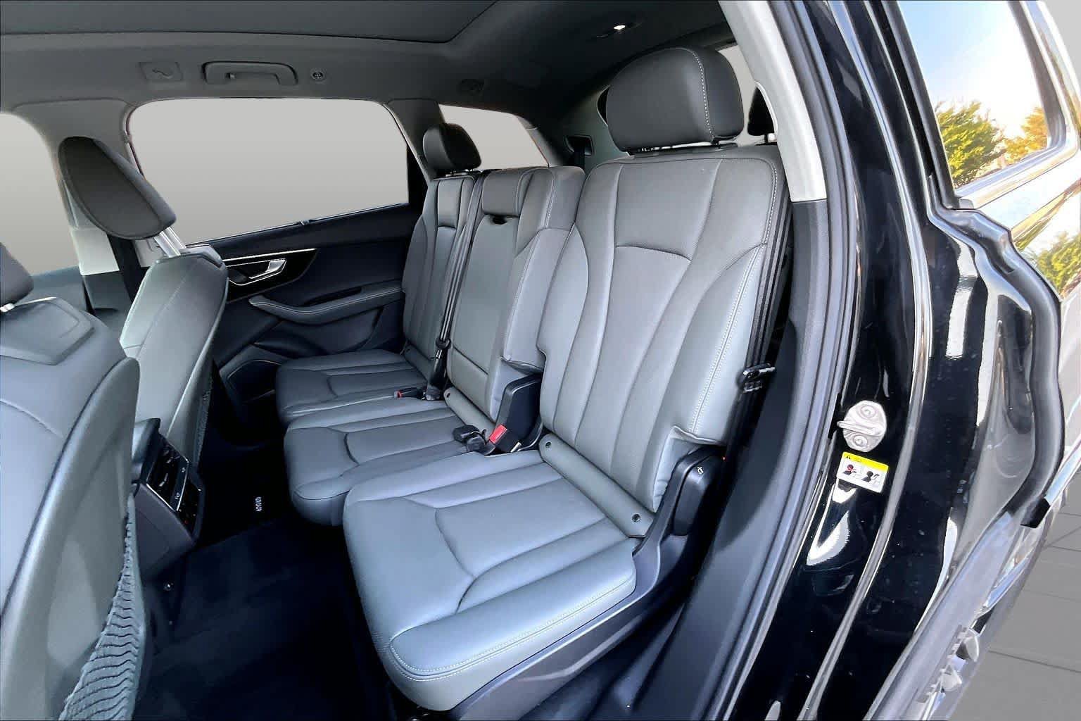 Certified 2025 Audi Q7 3.0T Premium Plus AWD/4WD image 20
