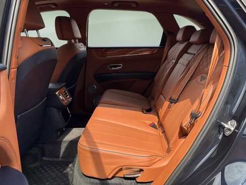 Certified 2022 Bentley Bentayga image 25
